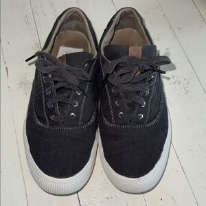 Helly Hansen Azure 11575_597 grey  SNEAKERS  SIZE 41/8 low top runners